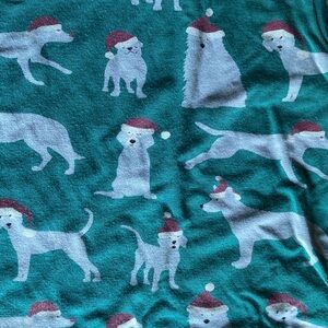 Kickee Pants Pajamas in Cedar Santa Dogs in size 3T